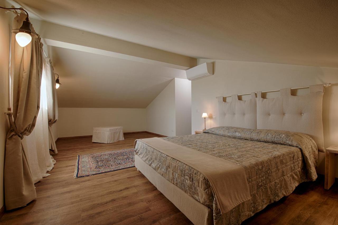 Agriturismo Poderedodici Orbetello Eksteriør billede